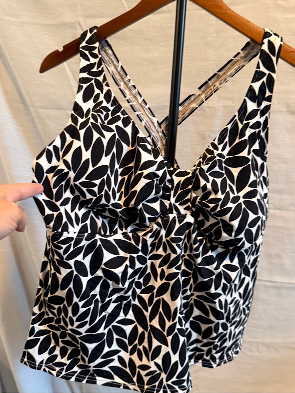 Lands' End Black and White Leaf-Print Swim Top